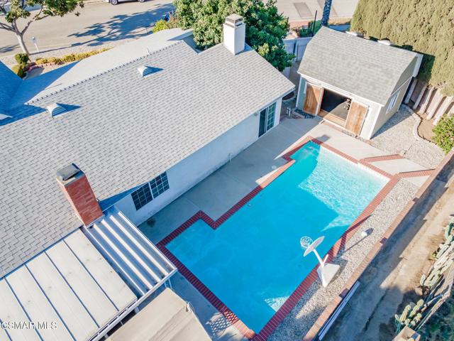 1642 Cayton Avenue, Simi Valley CA: https://media.crmls.org/mediaz/ab304591-f38f-4e58-85c3-352af2b8d0dc.jpg