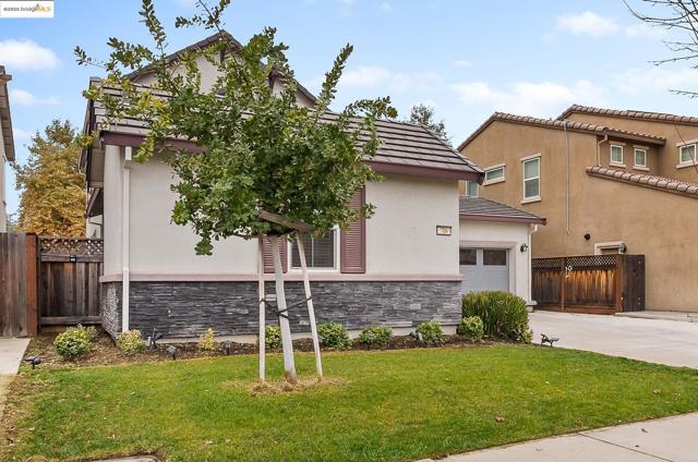 716 Cabada Dr, Brentwood CA: https://media.crmls.org/mediaz/ab305ea4-0bfe-4bda-ab61-86271408e2e5.jpg