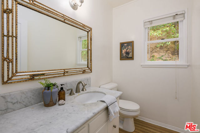 5919 Tuxedo Terrace, Los Angeles CA: https://media.crmls.org/mediaz/ab30f41e-0de7-45cf-90d2-9e8398ec7ca3.jpg