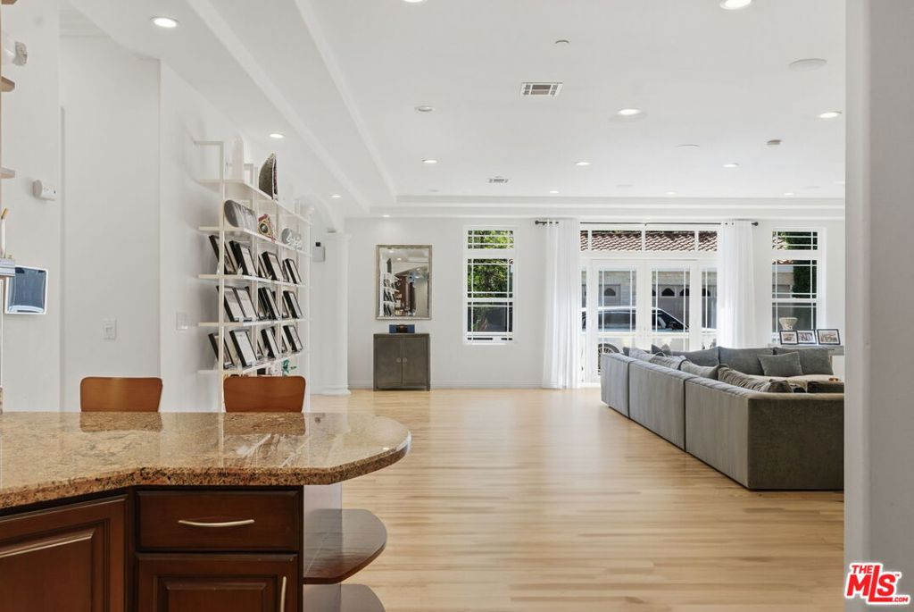 MLS #25617871 image #13