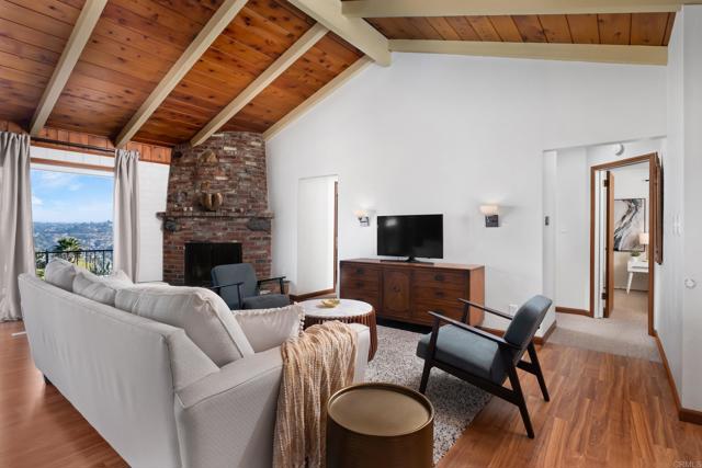 Home for Sale in Spring Valley