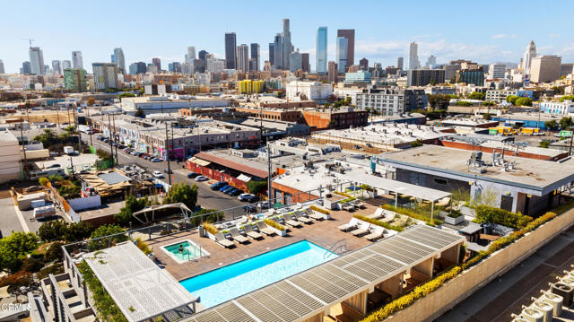 Detail Gallery Image 13 of 21 For 527 Molino St #108,  Los Angeles,  CA 90013 - 2 Beds | 1/1 Baths