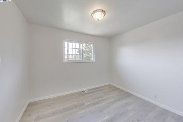 4435 Cambria St, Fremont CA: https://media.crmls.org/mediaz/ab33ecdc-148c-43cf-94e0-fb6b4531ae50.jpg