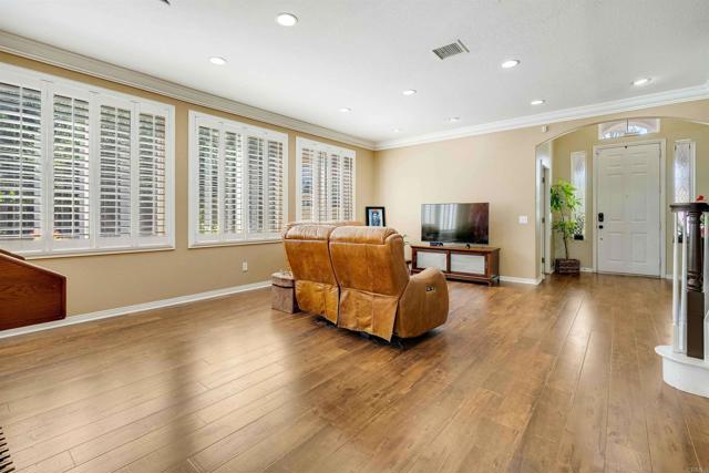 Detail Gallery Image 8 of 46 For 45878 Corte Orizaba, Temecula,  CA 92592 - 5 Beds | 2/1 Baths