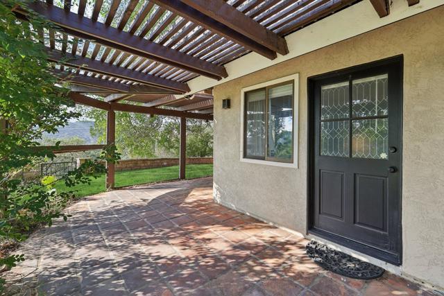 26086 Bear Valley Heights Road, Escondido CA: https://media.crmls.org/mediaz/ab34813e-35d9-4c66-af4f-199589b00f4d.jpg
