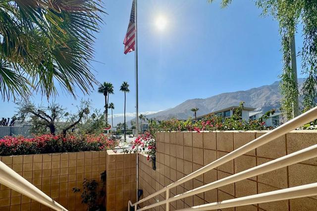 100 E Stevens Road, Palm Springs CA: https://media.crmls.org/mediaz/ab34e0cd-9f95-47c9-91fd-76d58441099b.jpg