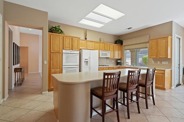 78776 Tamarisk Flower Drive, Palm Desert CA: https://media.crmls.org/mediaz/ab35f241-bbcc-4e16-9b36-8a98b6459832.jpg