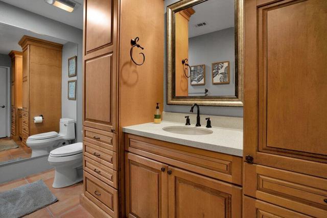 54853 Oakhill, La Quinta CA: https://media.crmls.org/mediaz/ab362055-4d39-4208-83d4-704d6d404d3b.jpg