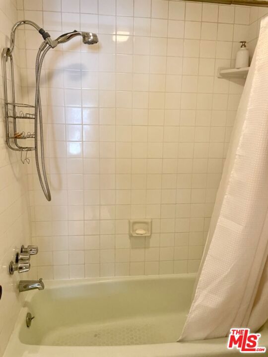 6151 Orange Street, Los Angeles CA: https://media.crmls.org/mediaz/ab36a477-f1d9-40b7-8ad4-0982725707a2.jpg