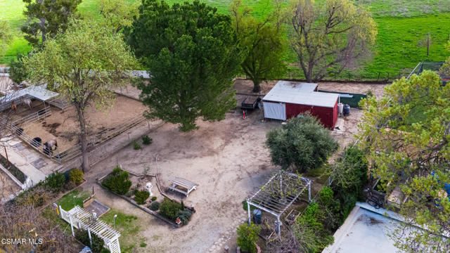 5356 Chesebro Road, Agoura Hills CA: https://media.crmls.org/mediaz/ab37145a-b1a8-491b-aeb6-db9b61d4923b.jpg