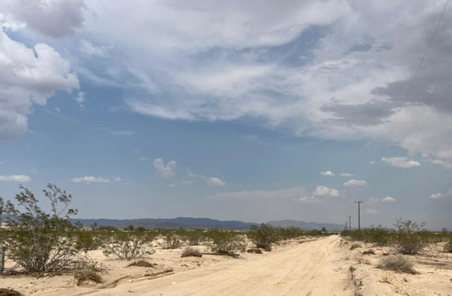 0 Mesa Drive, 29 Palms CA: https://media.crmls.org/mediaz/ab377ace-5ecb-4956-8321-2b4c6aa54f06.jpg