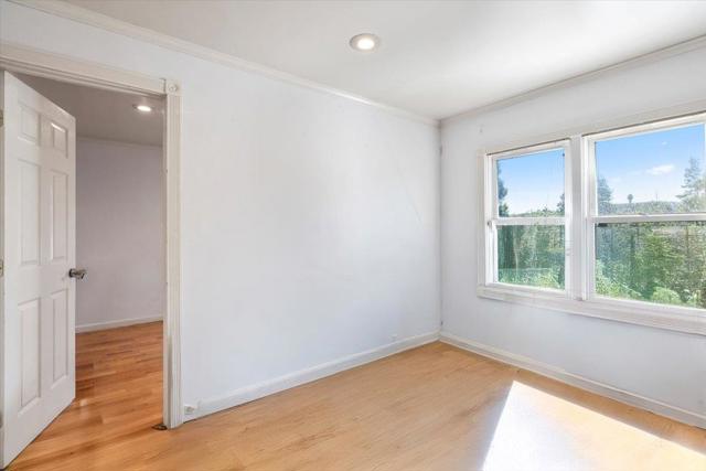 9401 Castlewood Street, Oakland CA: https://media.crmls.org/mediaz/ab37fda2-4cd9-4953-a8be-8a00e45b6384.jpg