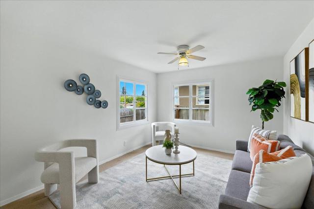 5555 Carlton Street, Oakland CA: https://media.crmls.org/mediaz/ab385570-e2b4-44fe-9202-b15f62cf2719.jpg