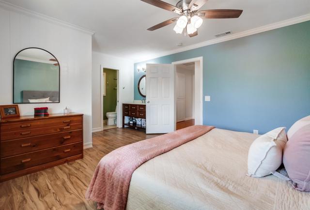2167 Reineman Road, Fallbrook CA: https://media.crmls.org/mediaz/ab3903a6-2250-4ee2-af05-94d56c2bb95f.jpg