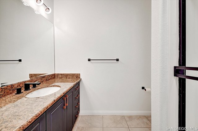 3877 Pell PL, San Diego CA: https://media.crmls.org/mediaz/ab39aacc-7ef6-470d-9e5f-e0ce388ee3f1.jpg