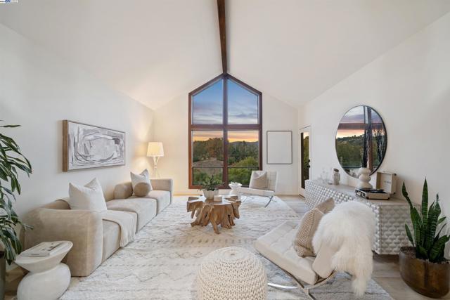 1768 Astor Ct, San Leandro CA: https://media.crmls.org/mediaz/ab3a8704-b345-472b-ab15-11c7b280b940.jpg