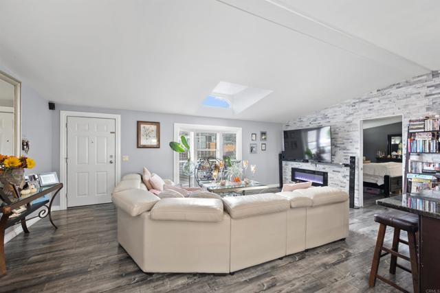 Image 10 of 41 For 9902 Jamacha Blvd  107