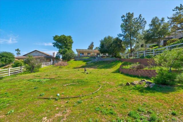 15720 Zeigler Court, Ramona CA: https://media.crmls.org/mediaz/ab3bc7c3-4a29-46e5-be2e-472f1997a280.jpg