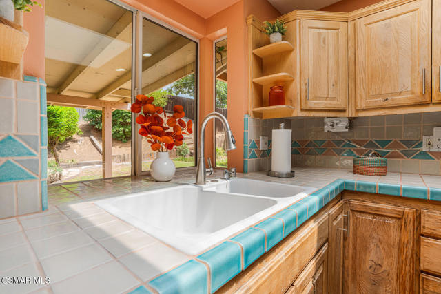 3317 Dalhart Avenue, Simi Valley CA: https://media.crmls.org/mediaz/ab3c401b-2743-4b52-8690-3f715b93b71f.jpg