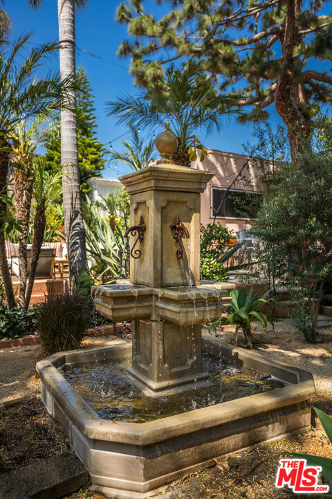 755 S Highland Avenue, Los Angeles CA: https://media.crmls.org/mediaz/ab3ccb17-8541-4dee-88ef-aae3c738da6c.jpg