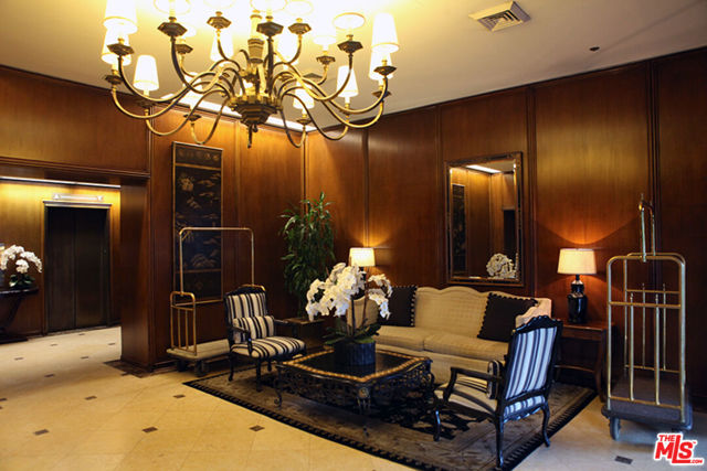 10550 Wilshire Boulevard, Los Angeles CA: https://media.crmls.org/mediaz/ab3d2a89-27ad-4ad5-8e45-dda7a494ad6f.jpg