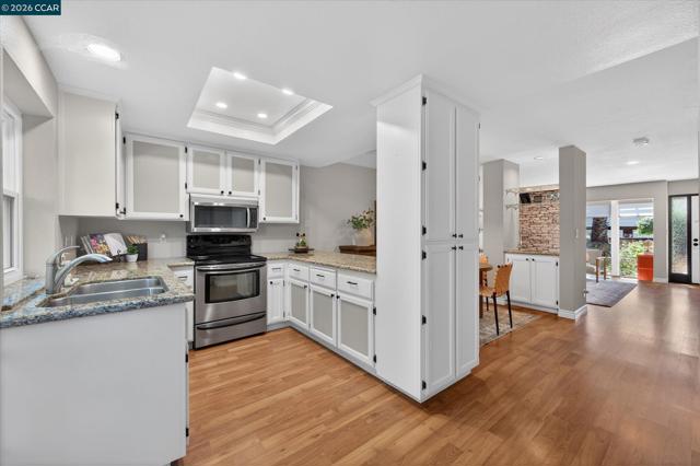 Image 12 of 30 For 1358 Walden Rd