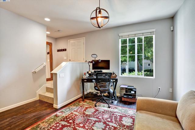 140 Selby Ln, Livermore CA: https://media.crmls.org/mediaz/ab3f83b3-cdfa-4a1d-a883-35ffc276c178.jpg