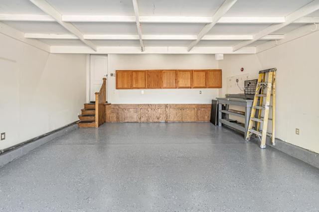 Image 40 of 54 For 2064 Alameda Way