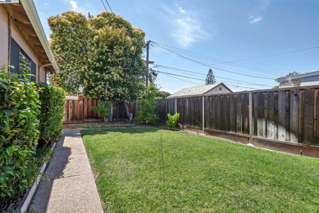 5349 Valpey Park Ave, Fremont CA: https://media.crmls.org/mediaz/ab3fc5f8-04e1-40c0-8842-c3d4a0ceec1d.jpg