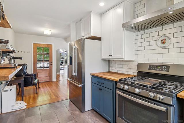 Image 10 of 22 For 2111 O Avenue