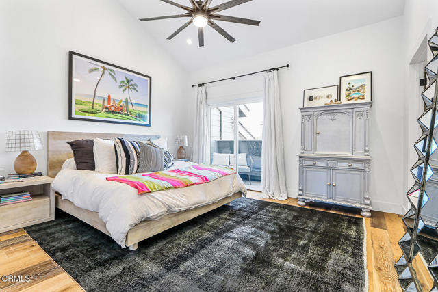Detail Gallery Image 14 of 28 For 14 Bermuda Ct, Manhattan Beach,  CA 90266 - 2 Beds | 2/1 Baths