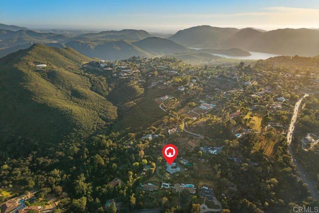 713 Quiet Hills Farm Road, Escondido CA: https://media.crmls.org/mediaz/ab43b420-fe42-4997-8a05-4c087df4de7f.jpg