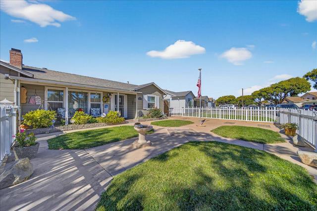 221 Tapadero Street, Salinas CA: https://media.crmls.org/mediaz/ab43d57f-84bc-422a-a93b-a7b50ed2b5ca.jpg