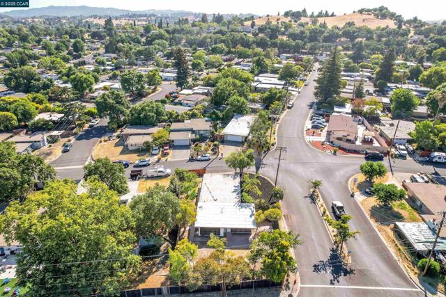 197 Carolos Drive, Pacheco CA: https://media.crmls.org/mediaz/ab442681-bf90-4fe3-927b-54e905ad54d4.jpg