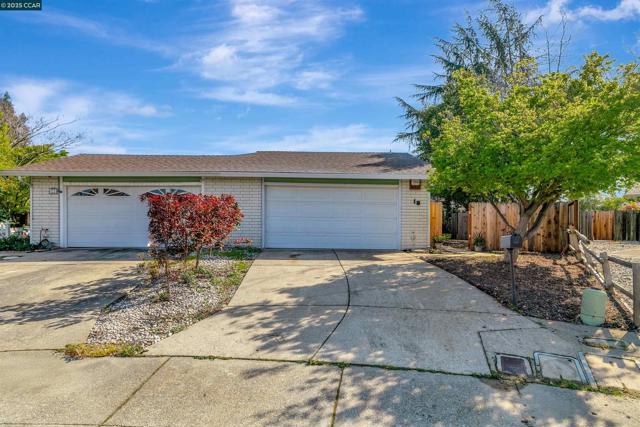 19 Marques Pl, Danville CA: https://media.crmls.org/mediaz/ab4447f4-452e-4963-a0d9-1d39d134e371.jpg