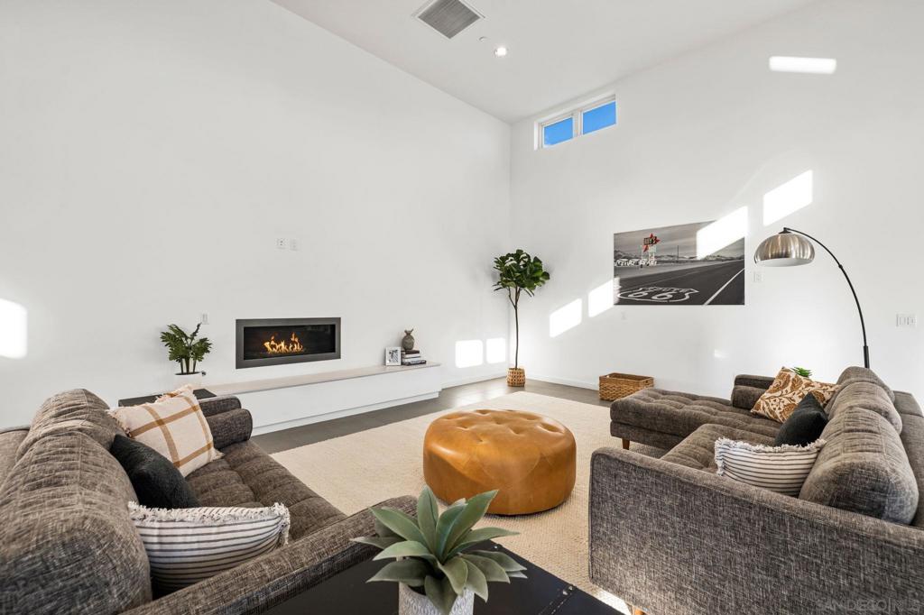 MLS #250044745SD image #10