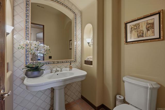 Image 12 of 47 For 3244 Olivenhain Farms Rd.