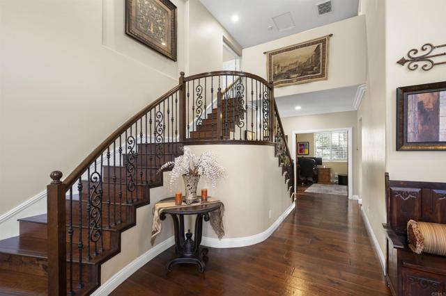 Detail Gallery Image 14 of 54 For 2408 Green River Dr, Chula Vista,  CA 91915 - 4 Beds | 3 Baths