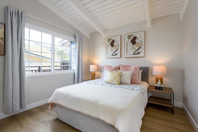 815 Edgemar Avenue, Pacifica CA: https://media.crmls.org/mediaz/ab45507c-e29f-4ffb-888e-c0ba99080719.jpg