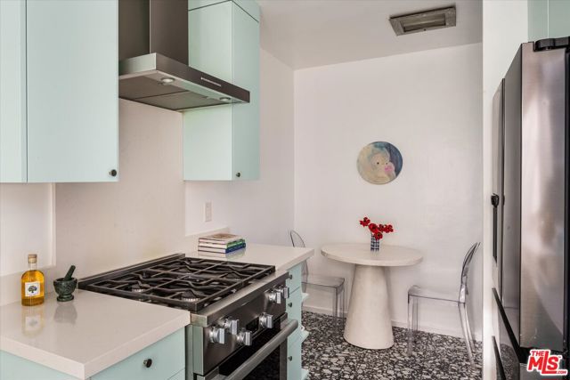 947 N Martel Avenue, Los Angeles CA: https://media.crmls.org/mediaz/ab45bc74-6dbf-4695-8abc-1383a22f9ea3.jpg