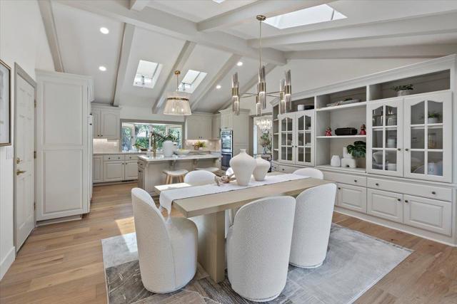 17095 Summit Way, Los Gatos CA: https://media.crmls.org/mediaz/ab46a43c-ecdb-4839-806c-972bc9738ffc.jpg