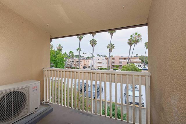 1885 Diamond St, San Diego CA: https://media.crmls.org/mediaz/ab46c77d-63d1-48b8-a051-111f1c608bbb.jpg