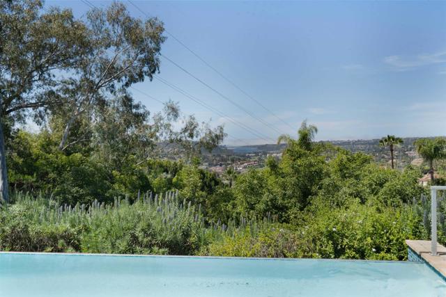 3251 Piragua Street, Carlsbad CA: https://media.crmls.org/mediaz/ab473403-c451-4ead-ba51-b4aedbf76faf.jpg