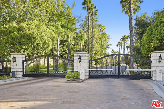 18414 Corazon Circle photo 4