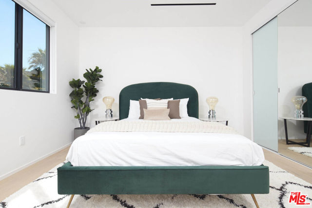 4338 Huntley Avenue, Culver City CA: https://media.crmls.org/mediaz/ab492540-9af1-4446-987c-ddd597dd4061.jpg