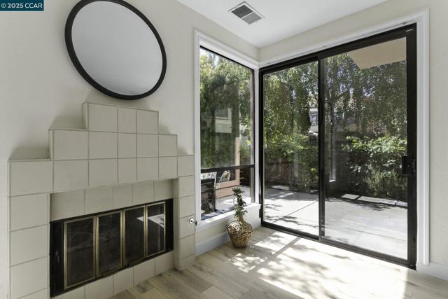 731 Lakemont Pl, San Ramon CA: https://media.crmls.org/mediaz/ab494a93-2ea1-42c4-91b4-a673b73699ca.jpg