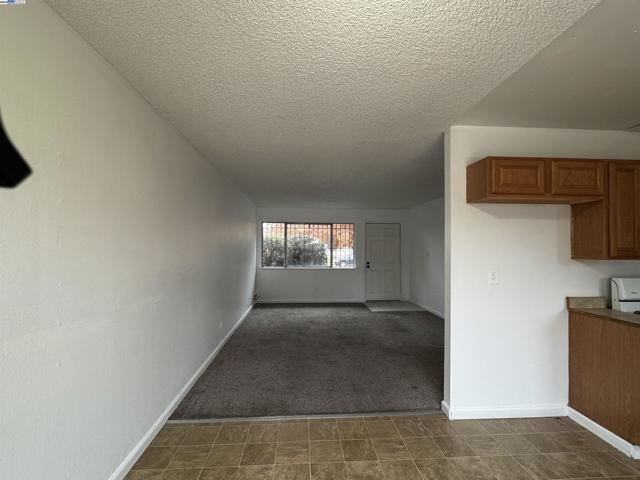 3338 Zamora Way, Stockton CA: https://media.crmls.org/mediaz/ab4a20e0-2b18-48a2-96c6-a5e5ea8572c4.jpg