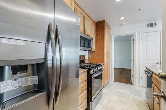 1554 Rosette Way, Gilroy CA: https://media.crmls.org/mediaz/ab4a7f27-b5c8-4bd3-96f2-a96b391f45e1.jpg