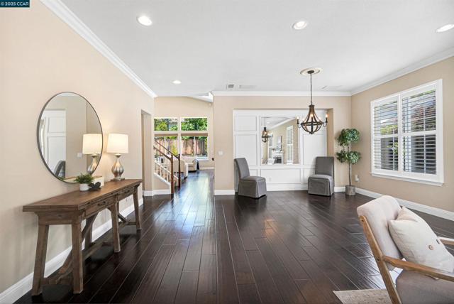 139 Shelterwood Ln, Danville CA: https://media.crmls.org/mediaz/ab4b945d-f29d-488b-98dc-cbc29b600450.jpg