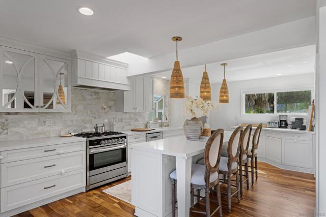 Image 6 of 45 For 8412 La Jolla Shores Dr